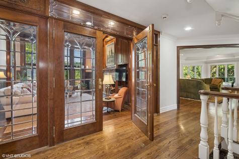 33 Ketterling Court North Barrington IL 60010