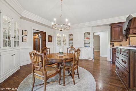 33 Ketterling Court North Barrington IL 60010