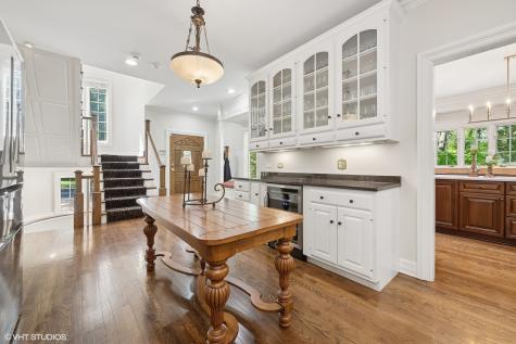 33 Ketterling Court North Barrington IL 60010
