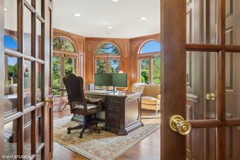 33 Ketterling Court North Barrington IL 60010