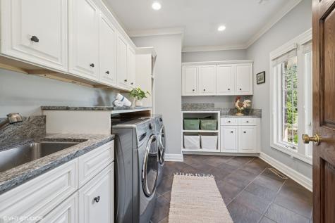 33 Ketterling Court North Barrington IL 60010