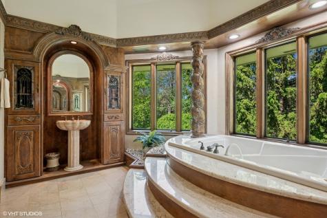 33 Ketterling Court North Barrington IL 60010