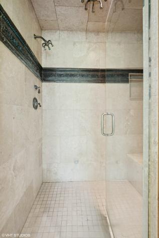 33 Ketterling Court North Barrington IL 60010