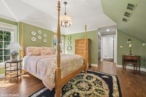 33 Ketterling Court North Barrington IL 60010