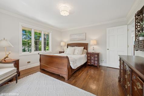 33 Ketterling Court North Barrington IL 60010