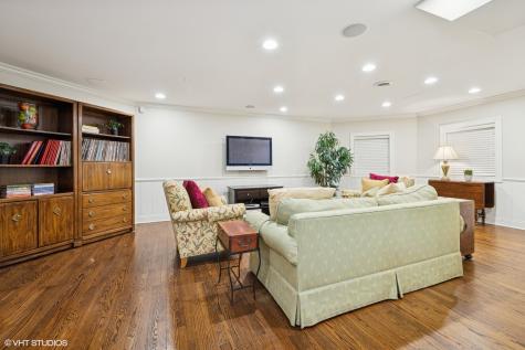 33 Ketterling Court North Barrington IL 60010