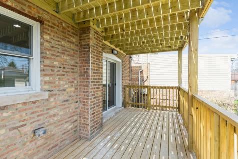 10429 South Indiana Avenue Chicago IL 60628