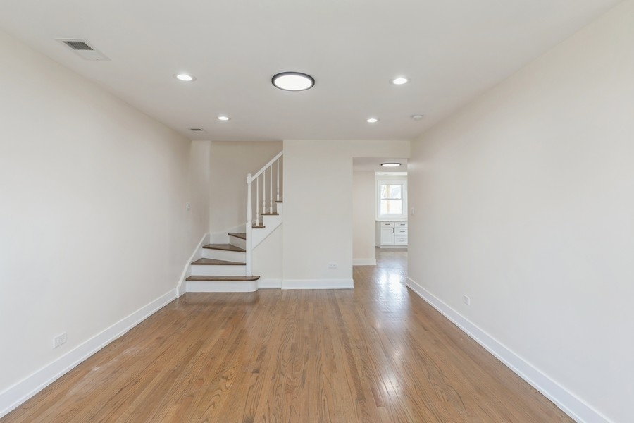 10429 South Indiana Avenue Chicago IL 60628