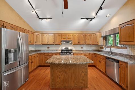 850 Young Street Lemont IL 60439
