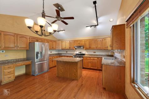 850 Young Street Lemont IL 60439