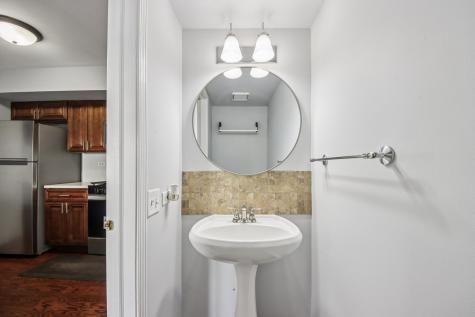 412 Quaker Hill Court Aurora IL 60504