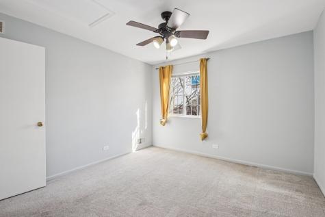 412 Quaker Hill Court Aurora IL 60504