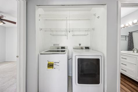 412 Quaker Hill Court Aurora IL 60504