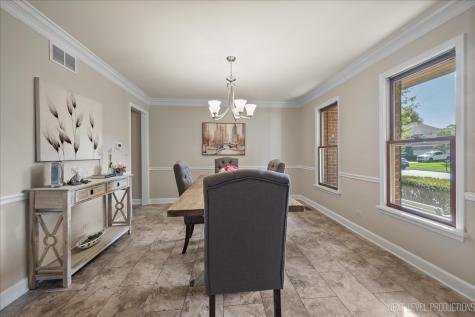 473 Bond Drive Batavia IL 60510