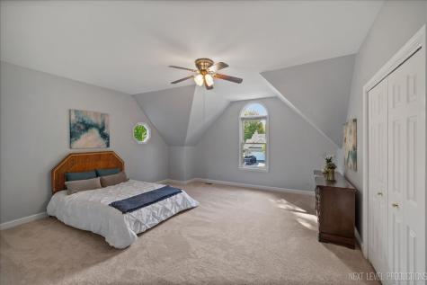 473 Bond Drive Batavia IL 60510