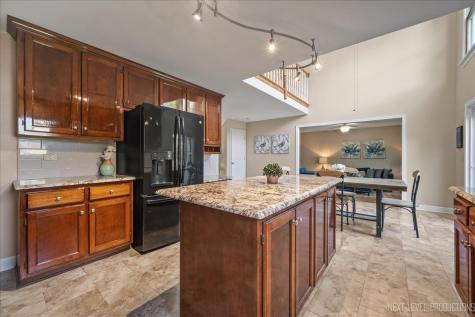 473 Bond Drive Batavia IL 60510