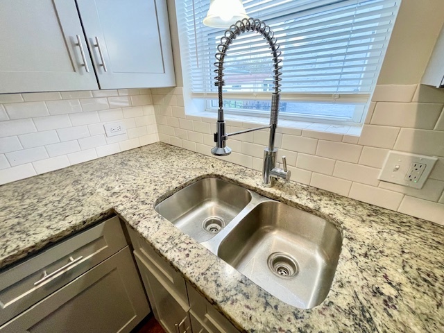 10030 South Yates Boulevard Chicago IL 60617