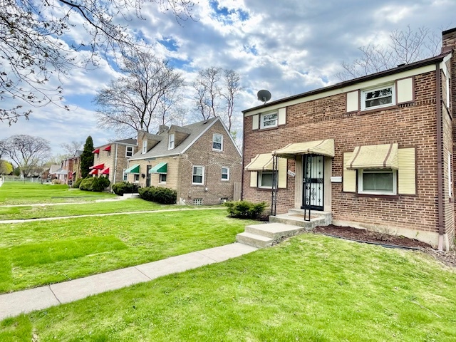 10030 South Yates Boulevard Chicago IL 60617