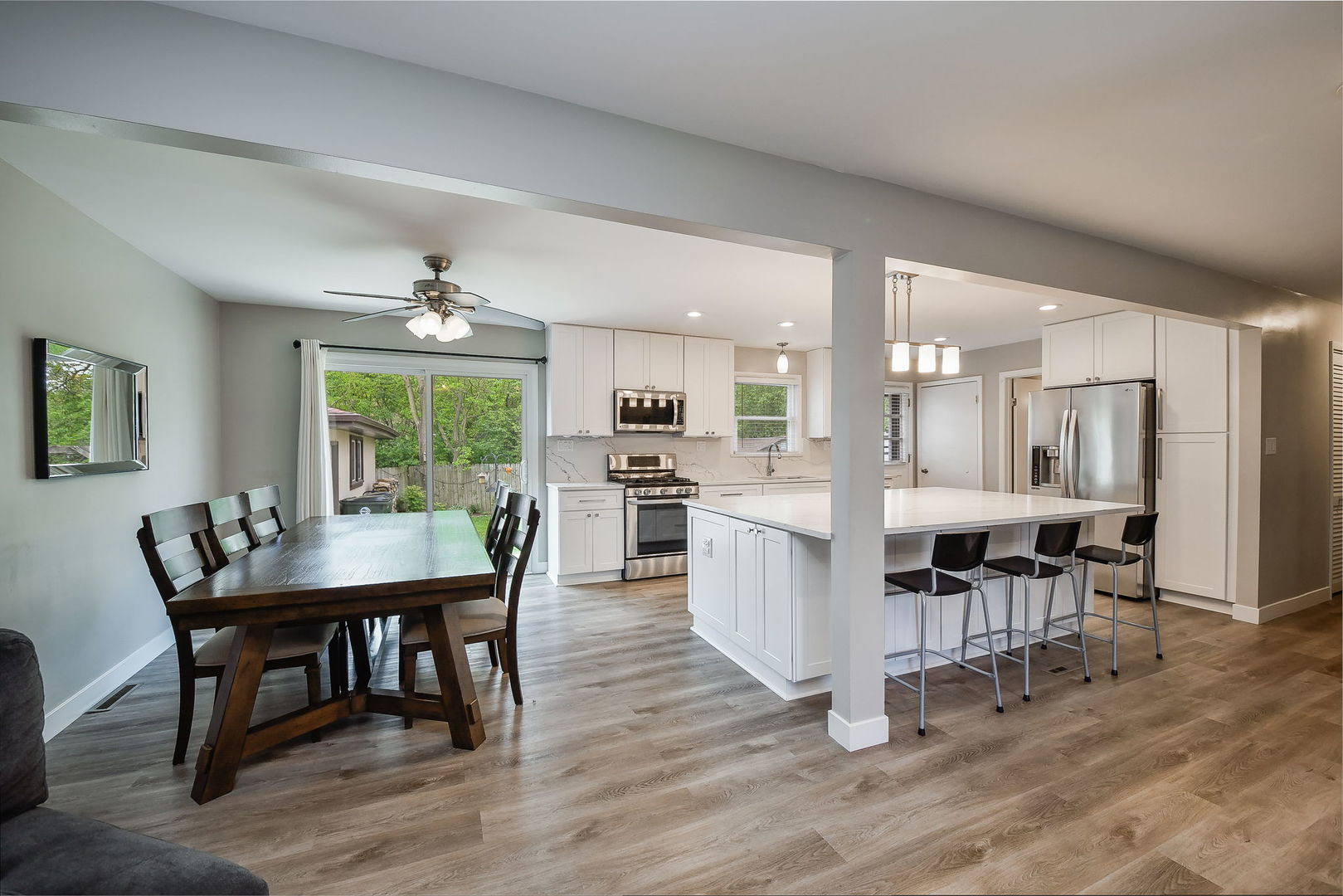 7604 Eleanor Place Willowbrook IL 60527