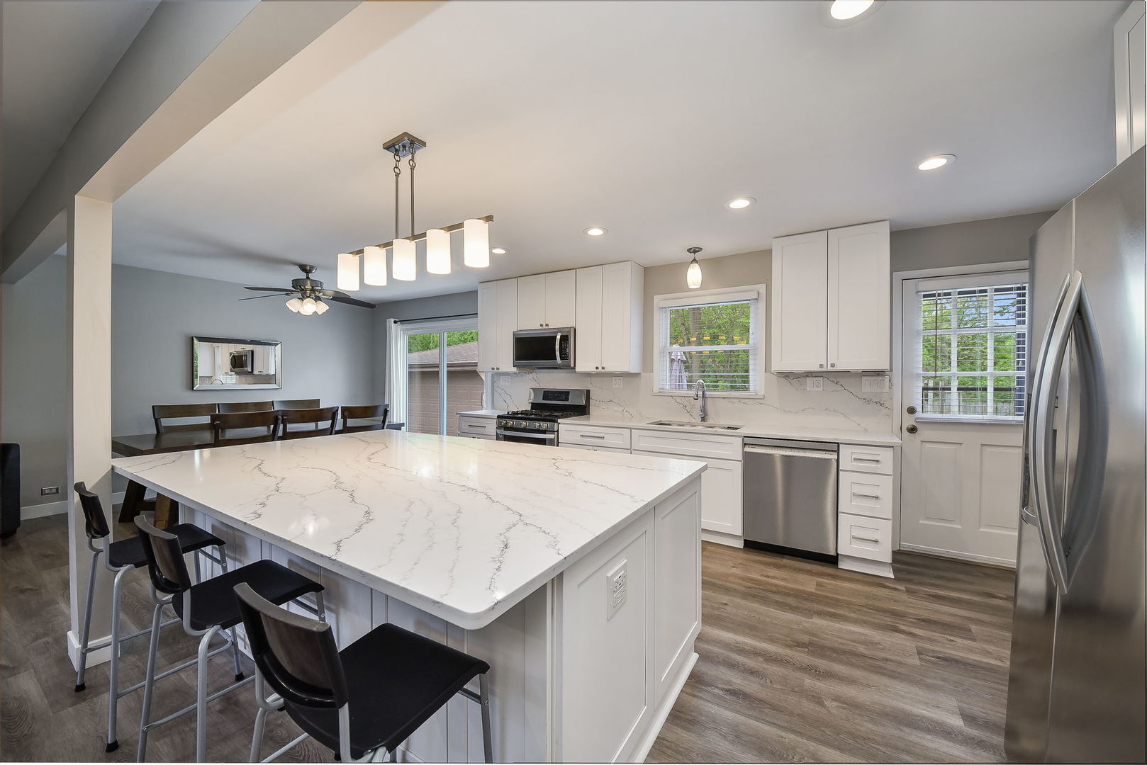 7604 Eleanor Place Willowbrook IL 60527
