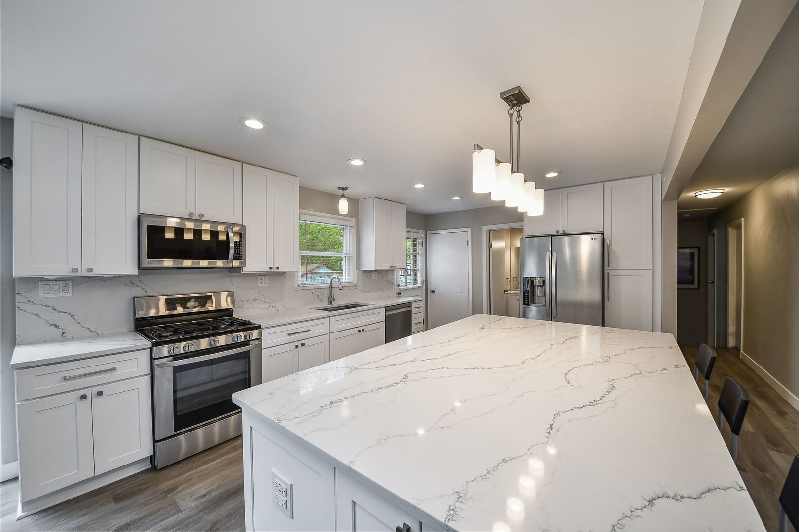 7604 Eleanor Place Willowbrook IL 60527