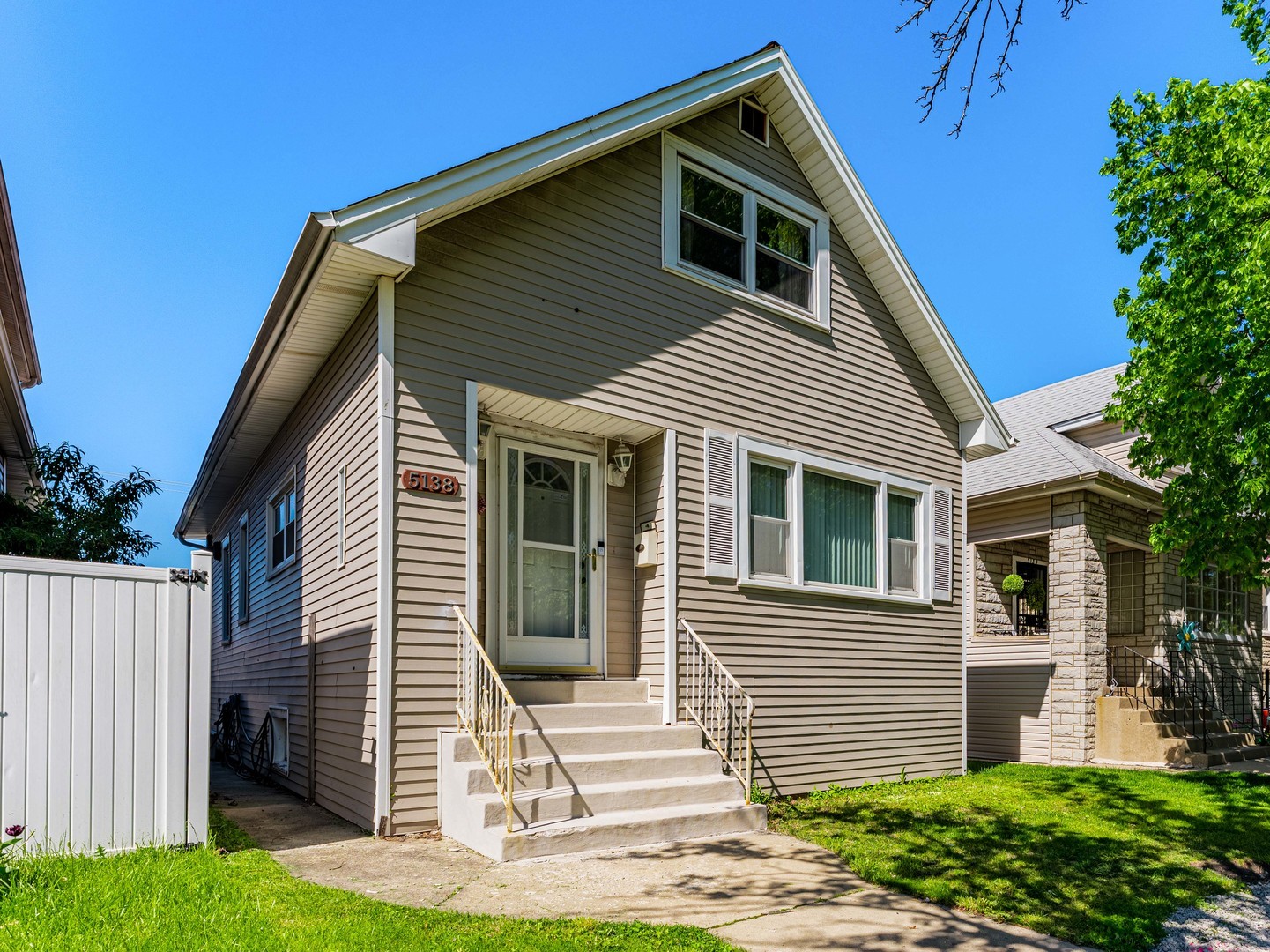 5138 West Addison Street Chicago IL 60641