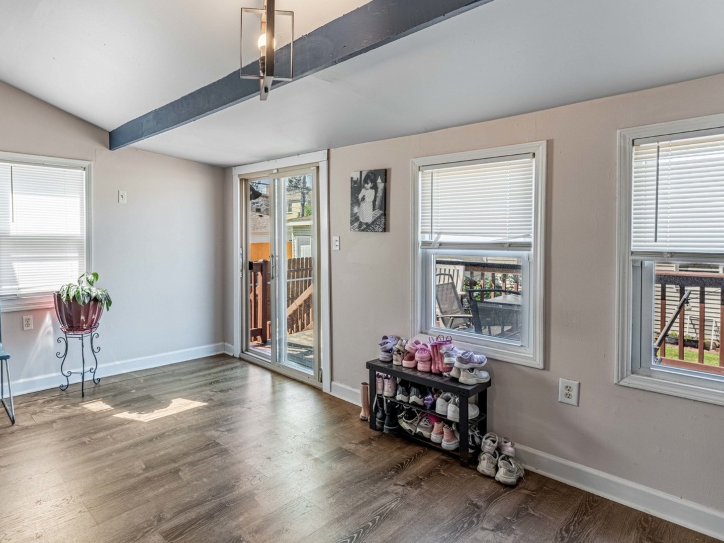 5138 West Addison Street Chicago IL 60641