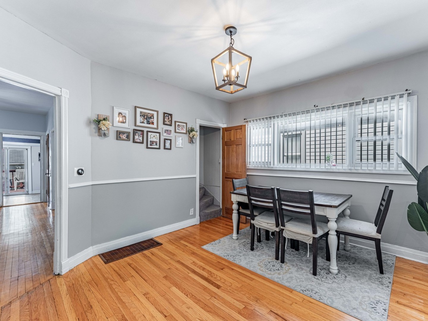 5138 West Addison Street Chicago IL 60641