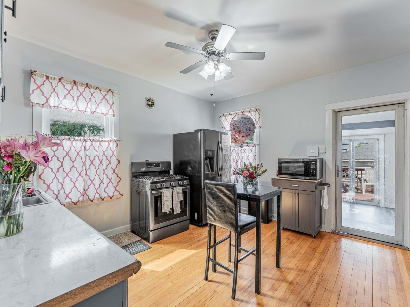 5138 West Addison Street Chicago IL 60641