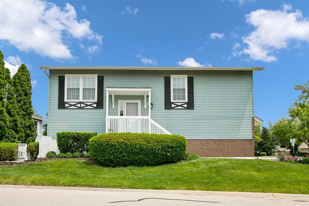 1838 Prentiss Drive Downers Grove IL 60516