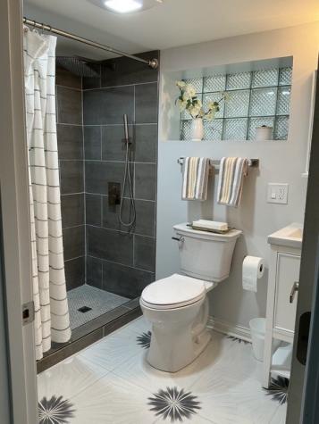 4830 West Kamerling Avenue Chicago IL 60651