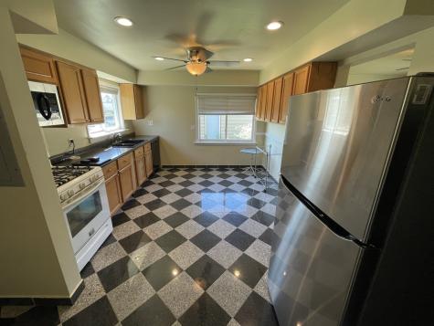 11 Shagbark Road Lake Bluff IL 60044