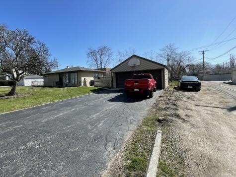 11 Shagbark Road Lake Bluff IL 60044