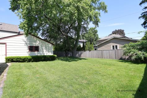 1120 Elmwood Avenue Deerfield IL 60015