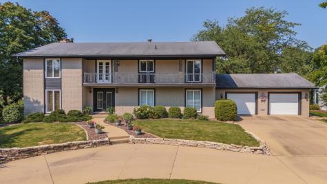 40 Country Club Place Bloomington IL 61701