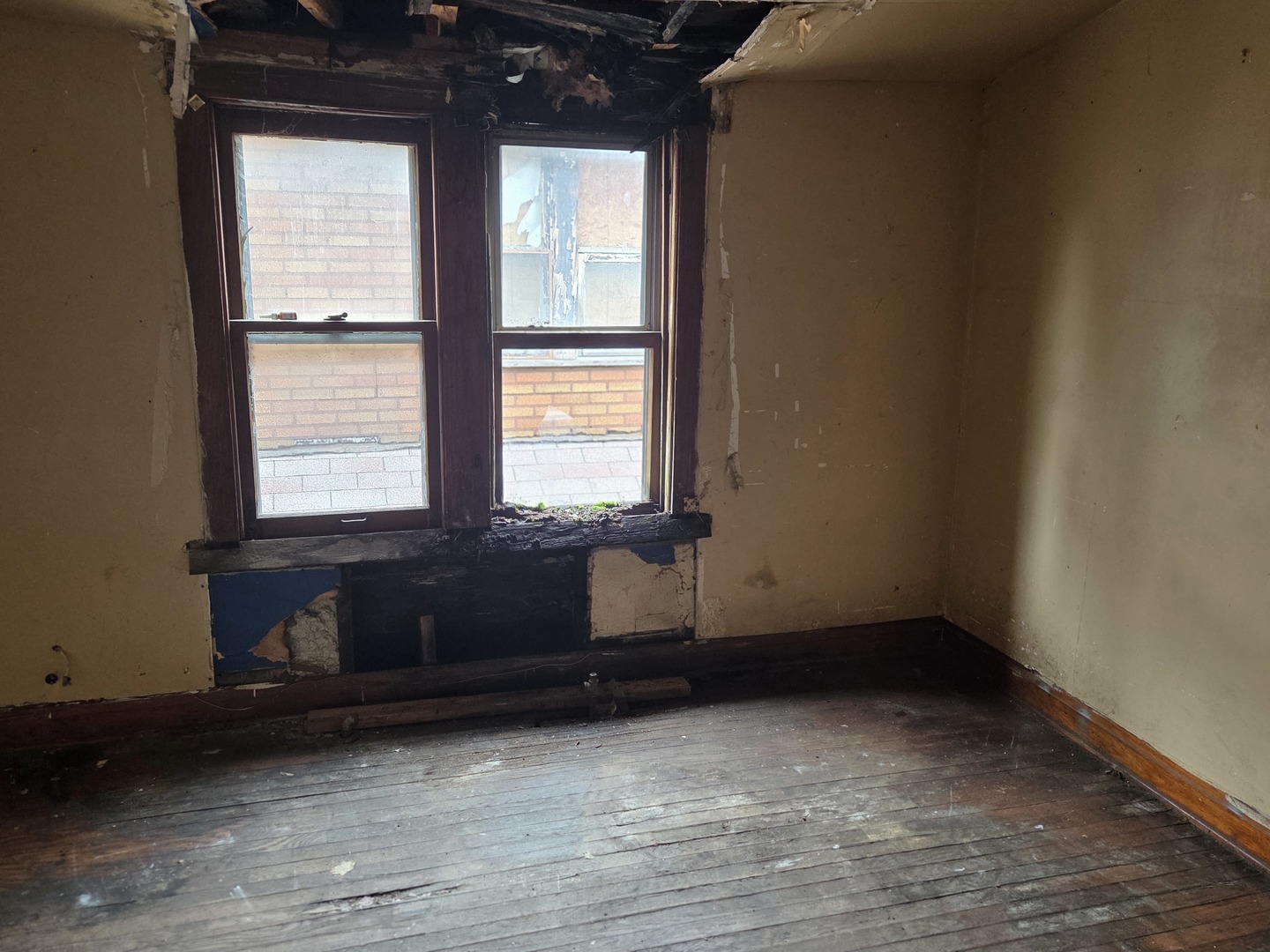 10514 South Perry Avenue Chicago IL 60628