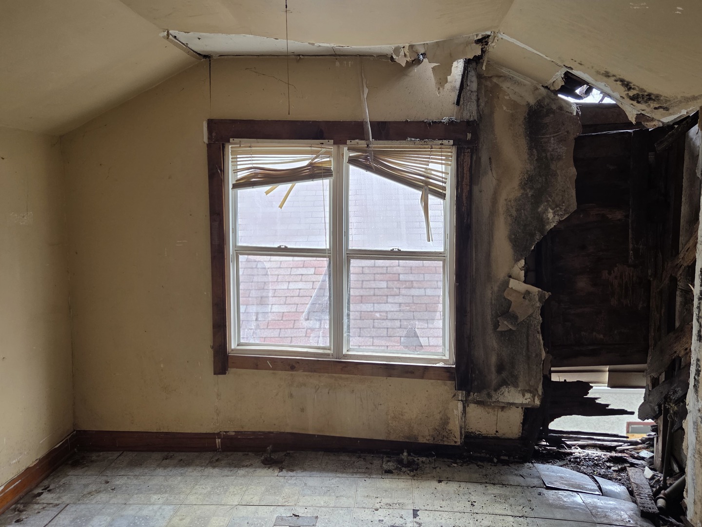 10514 South Perry Avenue Chicago IL 60628