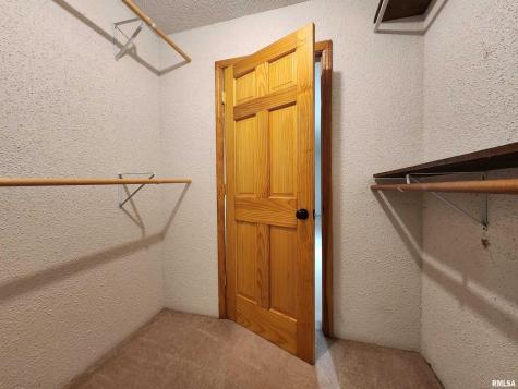 10107 Sugar Creek Road Benton IL 62812