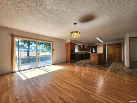 10107 Sugar Creek Road Benton IL 62812