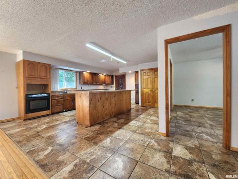 10107 Sugar Creek Road Benton IL 62812