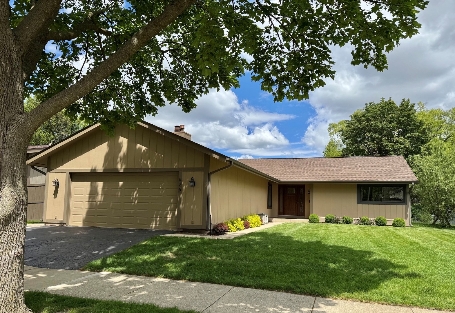 626 Bryce Trail Roselle IL 60172