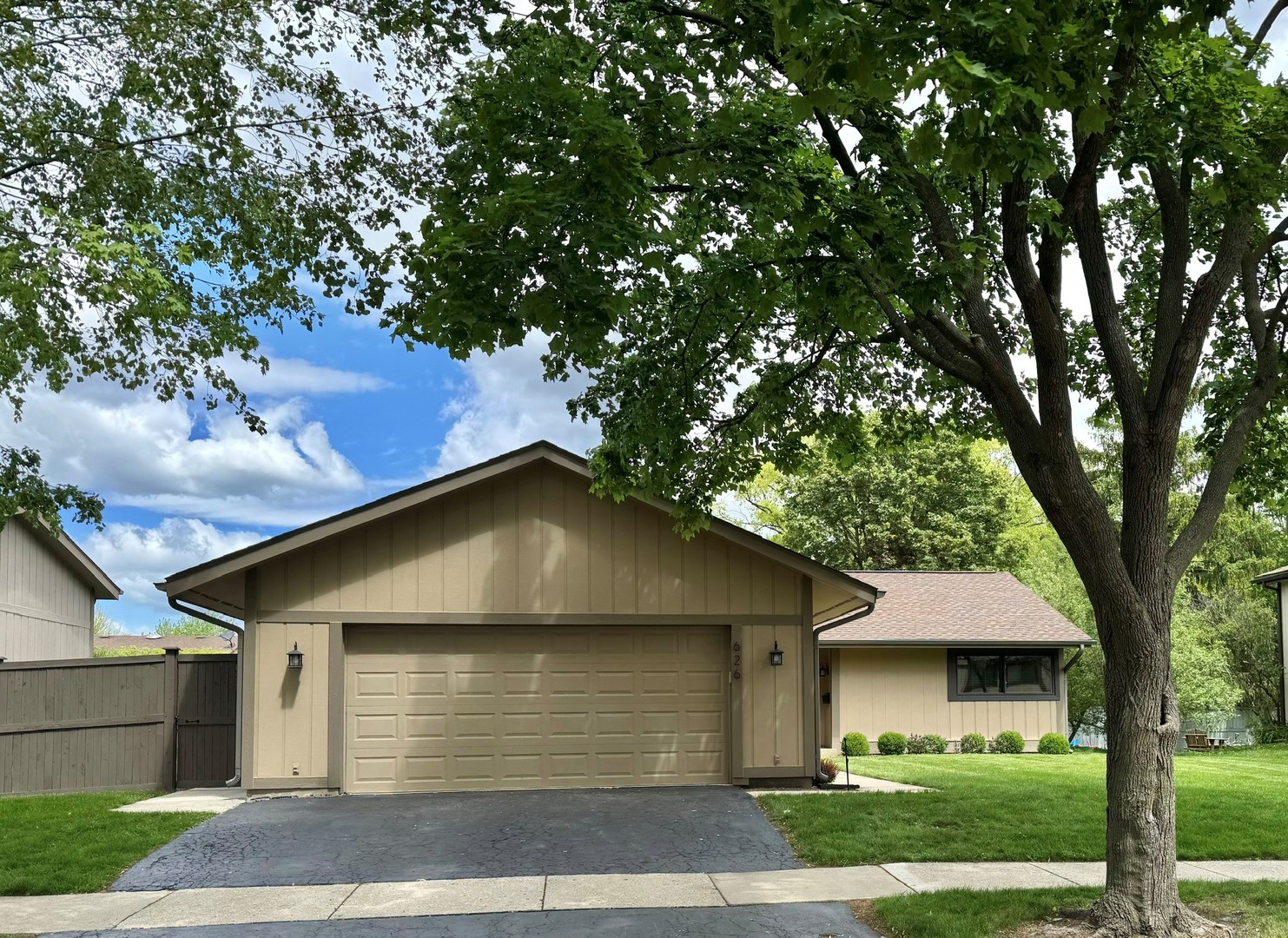 626 Bryce Trail Roselle IL 60172