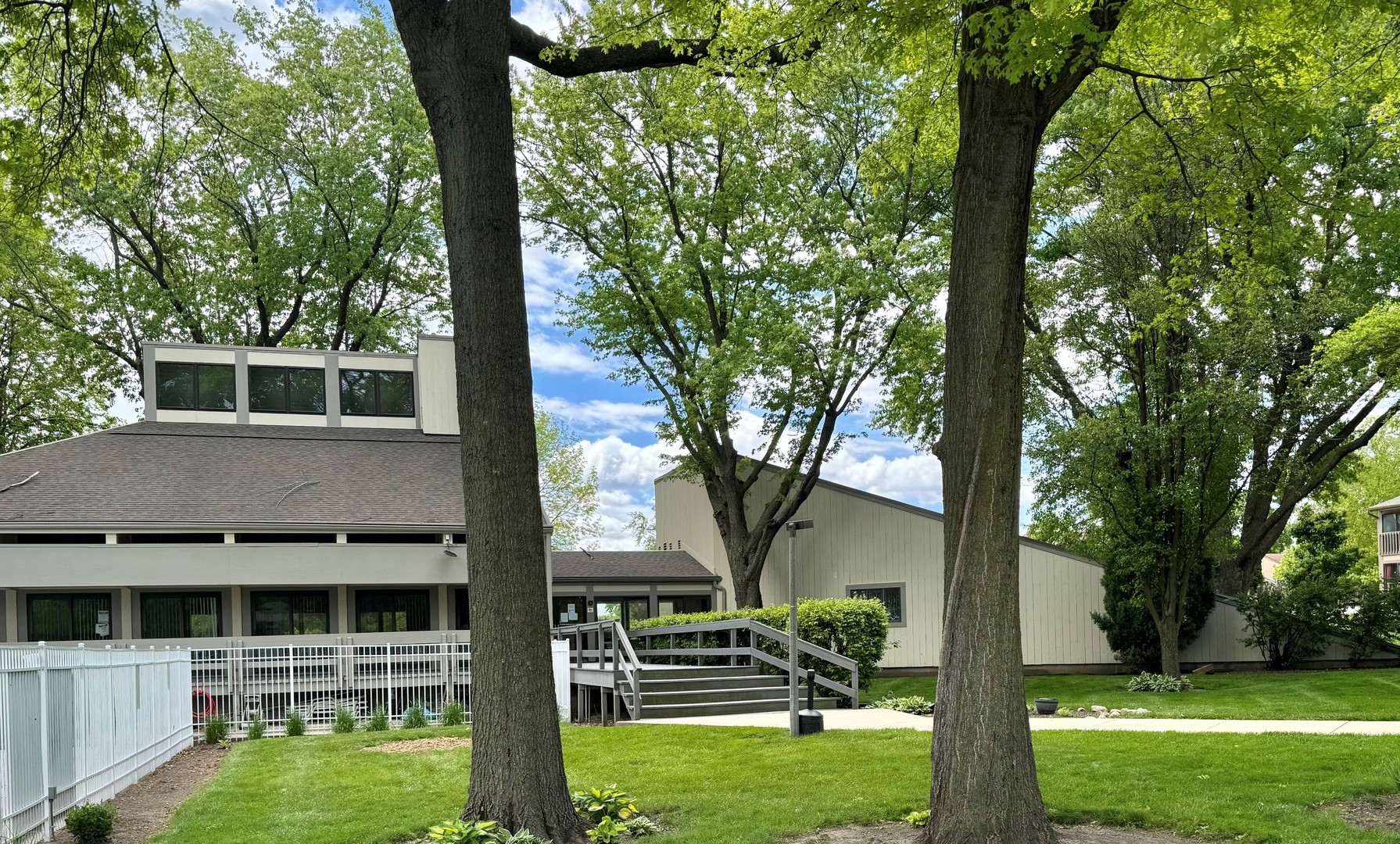 626 Bryce Trail Roselle IL 60172