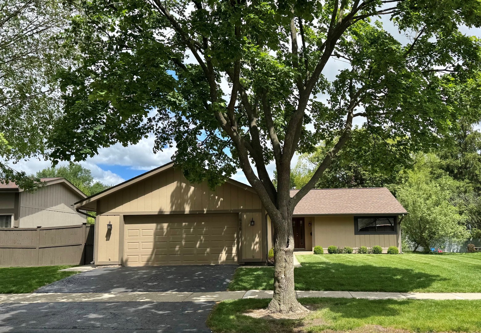 626 Bryce Trail Roselle IL 60172