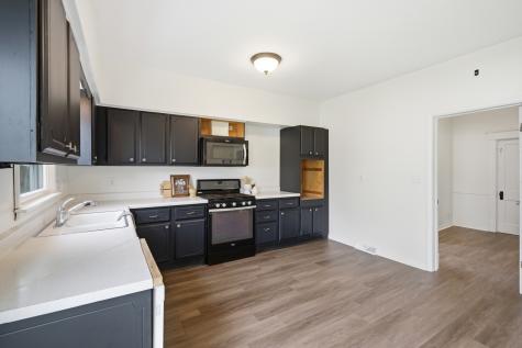 1847 10TH Street Moline IL 61265