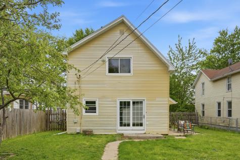 1847 10TH Street Moline IL 61265