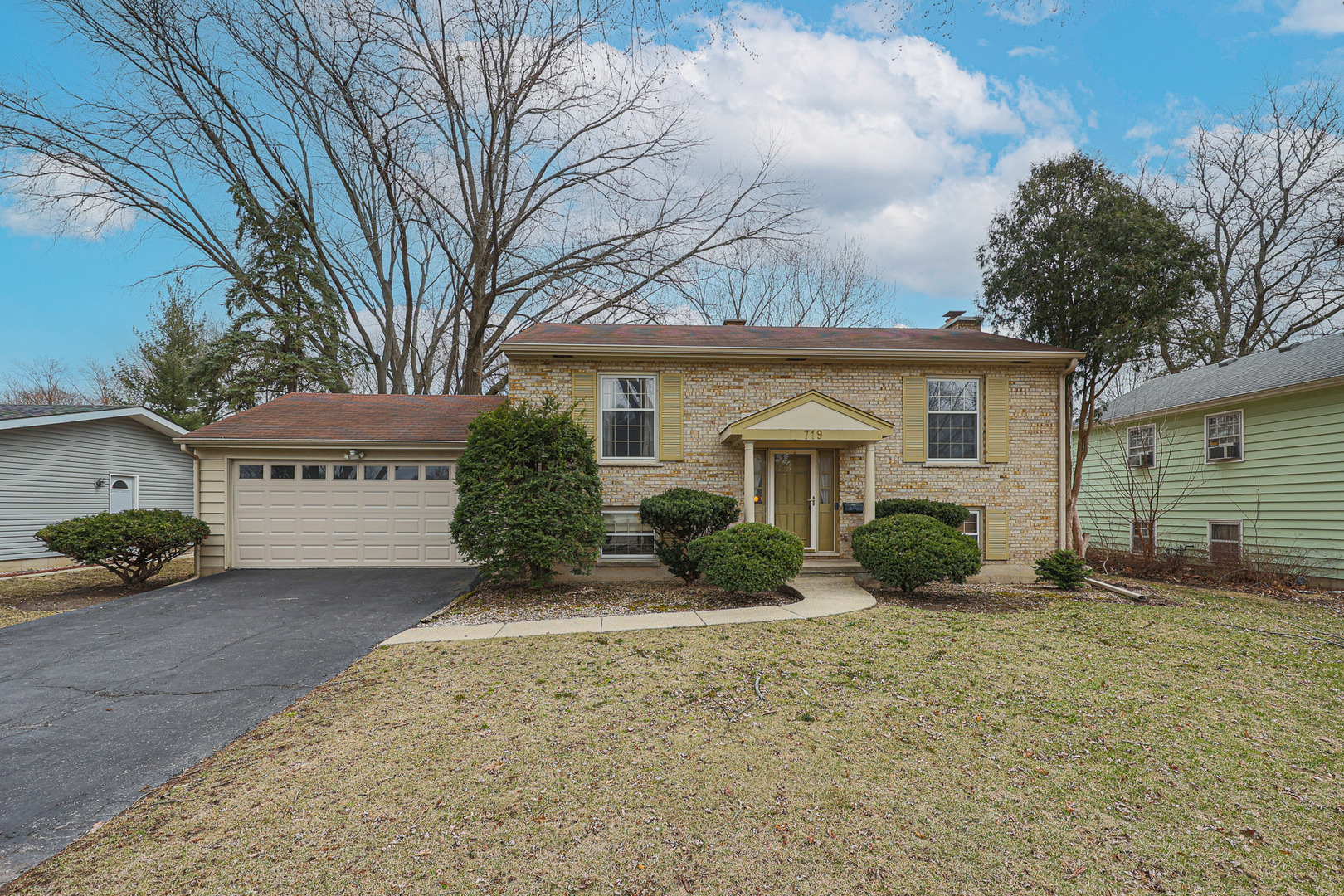 719 Webster Street Algonquin IL 60102