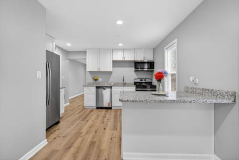 311 Sauk Trail Park Forest IL 60466