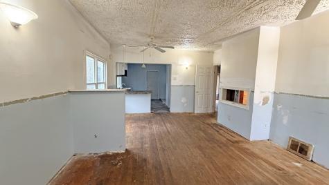 14808 Turlington Avenue Harvey IL 60426