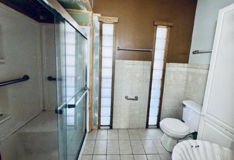14808 Turlington Avenue Harvey IL 60426